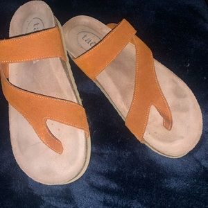 Taos sandals barely worn
